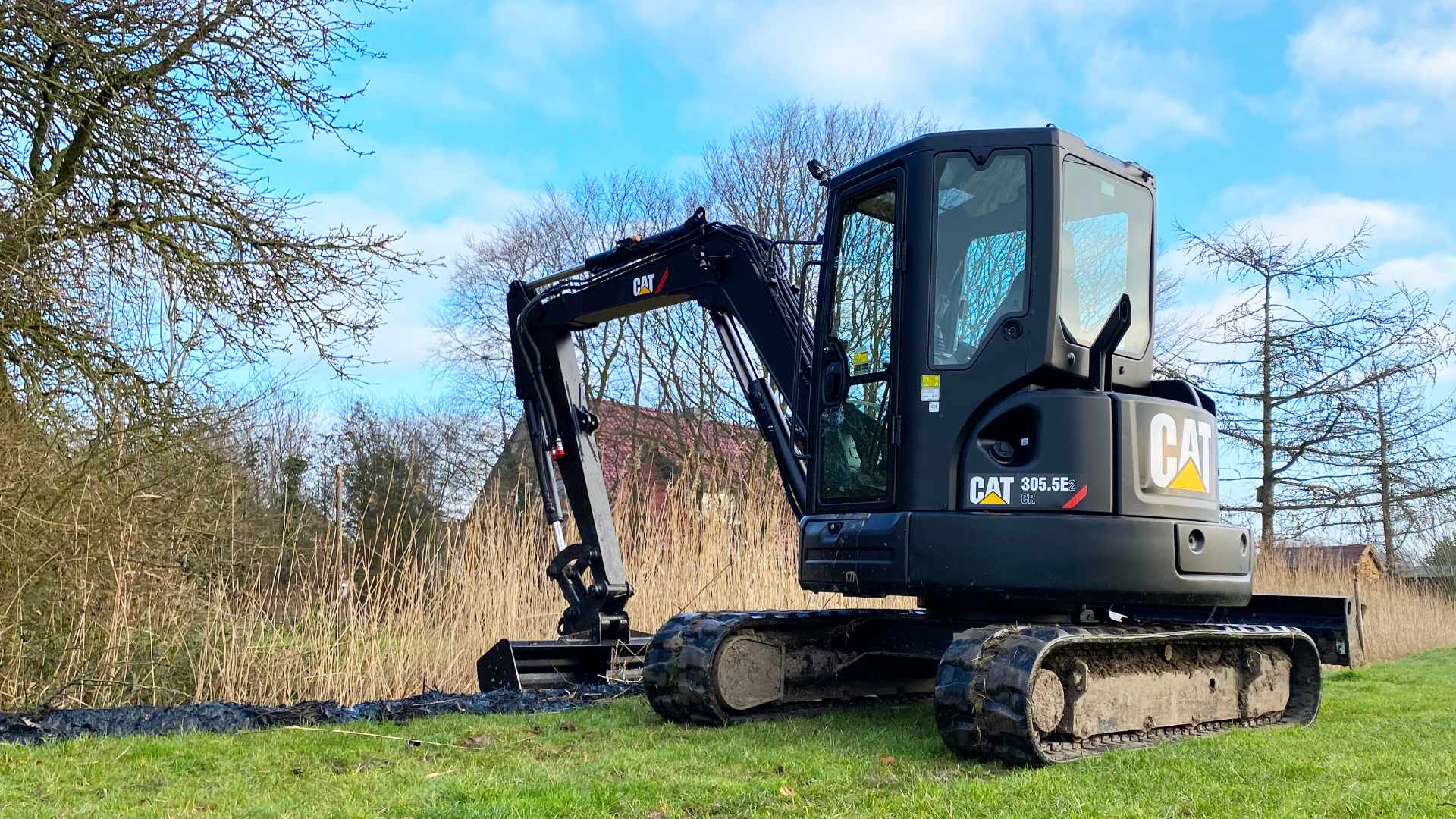 Gewässerpflege & Grabenaufreinigung mit 6 Tonnen Bagger - Stagebagger - Ihr Baggerunternehmen